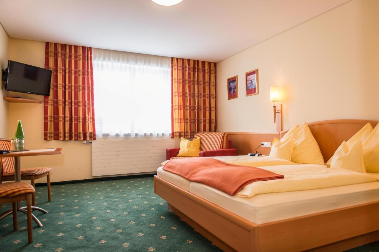 Pension Elisabeth Russbach am Pass Gschütt Room photo