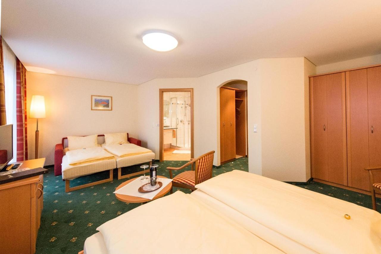 Pension Elisabeth Russbach am Pass Gschütt Room photo